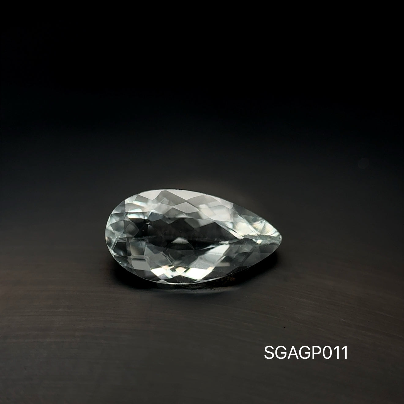 AGUA MARINA CORTE PERA 6.19 X 11.46 MM 1.735 CTS