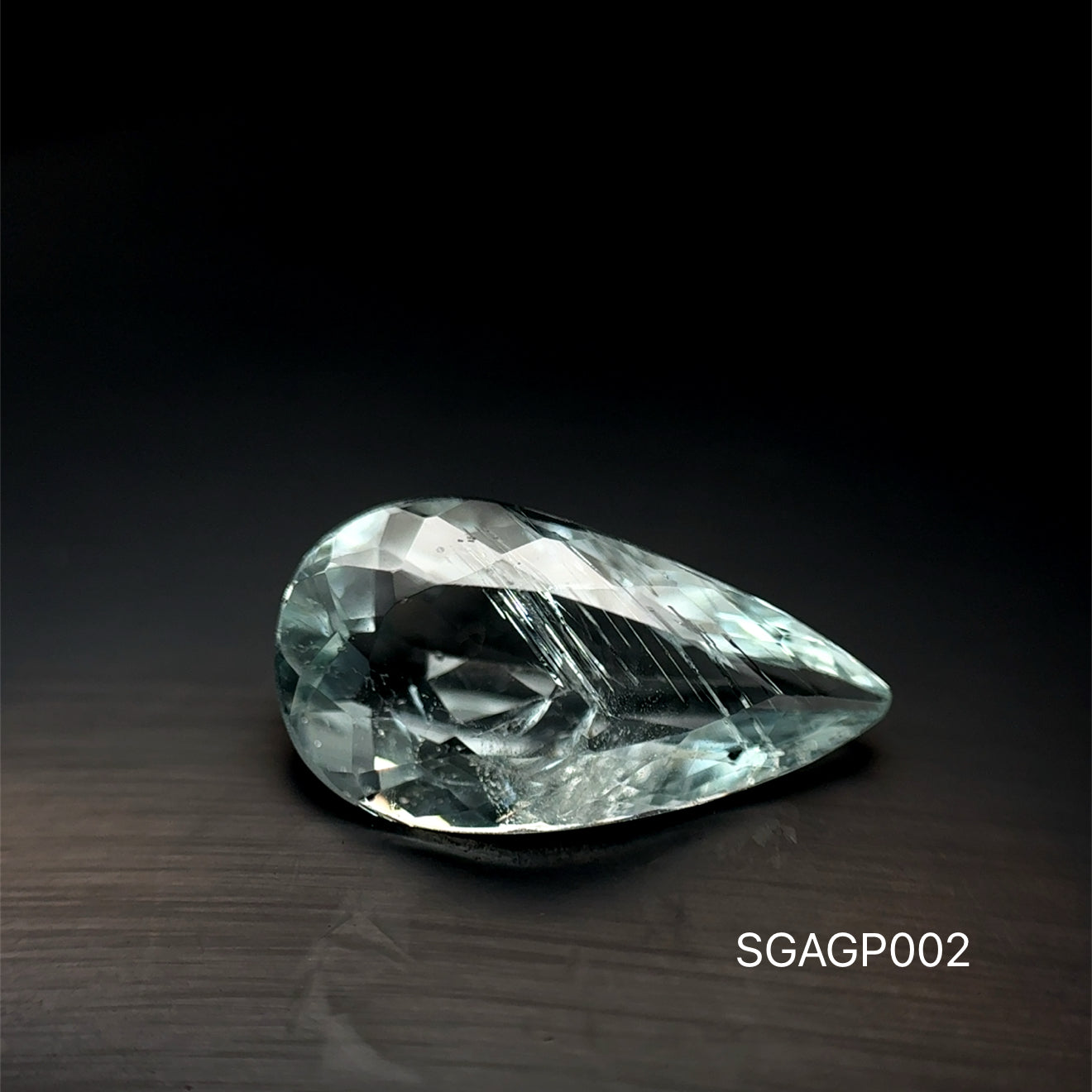 AGUA MARINA CORTE PERA 8.51 X 15.96 MM / 3.720 CT