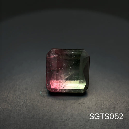 TURMALINA BICOLOR 9 X 8 MM 4.66 CTS