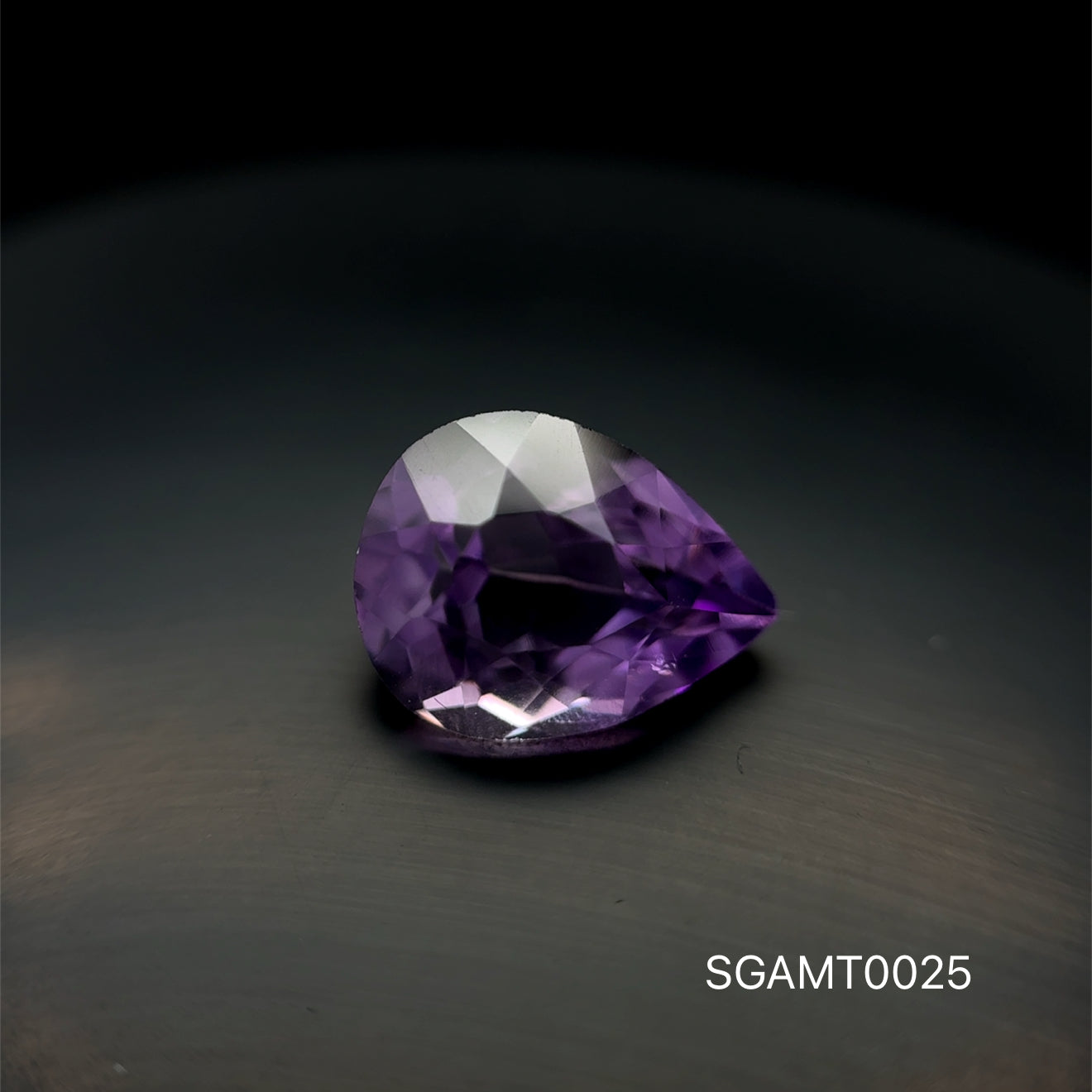 AMATISTA PERA 9.44 X 12.30 MM / 4.150 CT