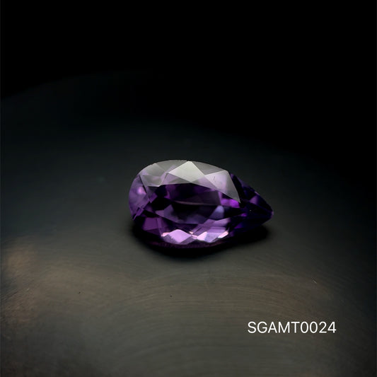 AMATISTA PERA 8.34 X 14.35 MM/ 3.875 CT