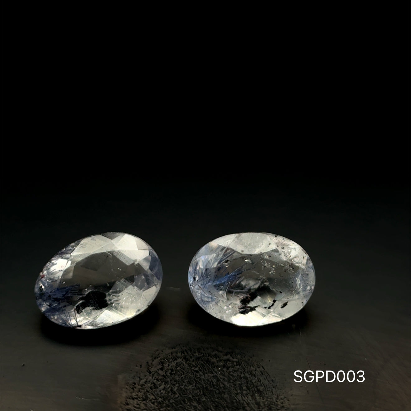 JUEGO  DE DUMORTERITA NATURAL OVAL 1.955 CT/