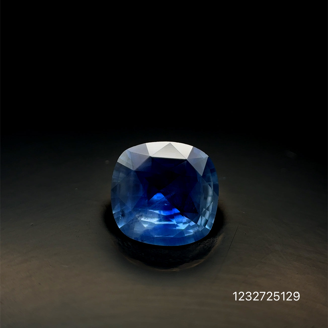 ZAFIRO AZUL CEYLON GIA  2.12 CTS