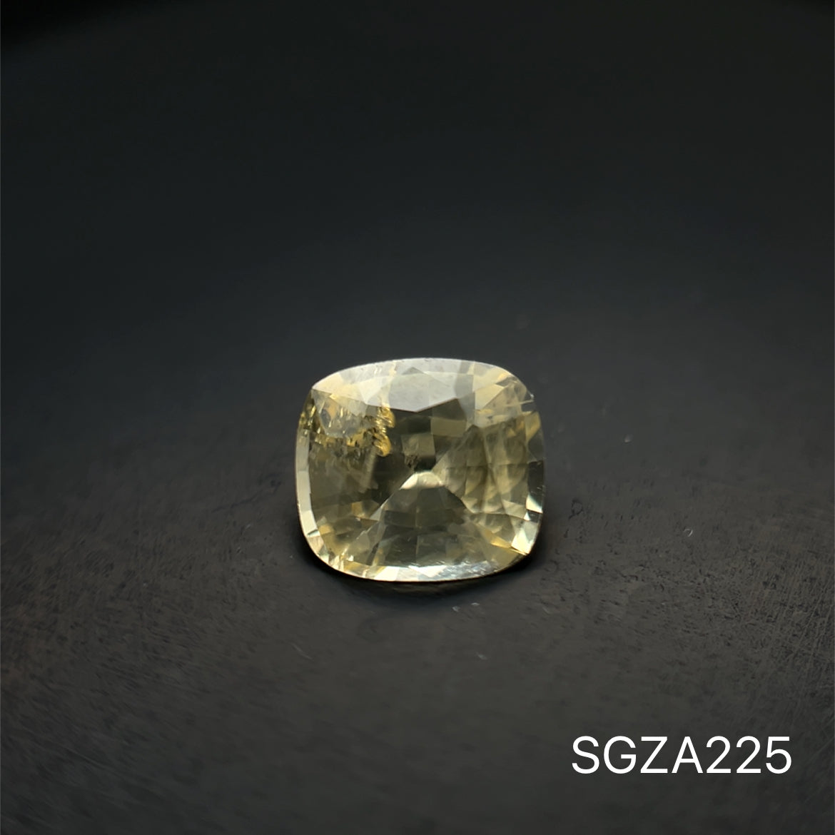 ZAFIRO CORTE CUSHION 1.08 CT