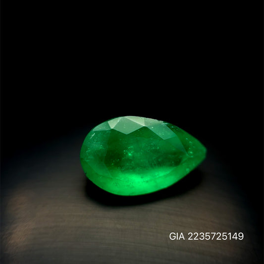 ESMERALDA GIA PERA 7.27 CTS