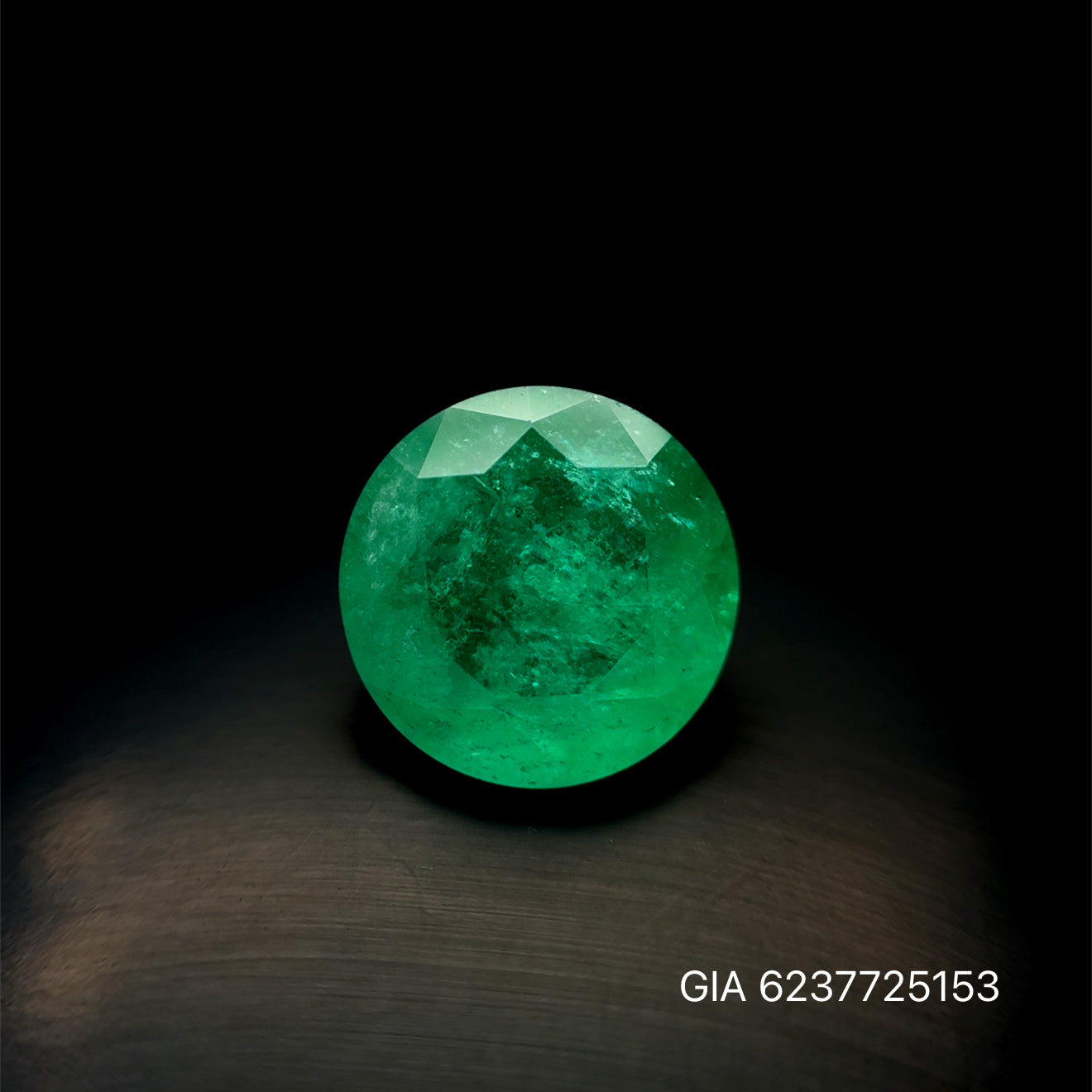 ESMERALDA GIA 6.62 CTS