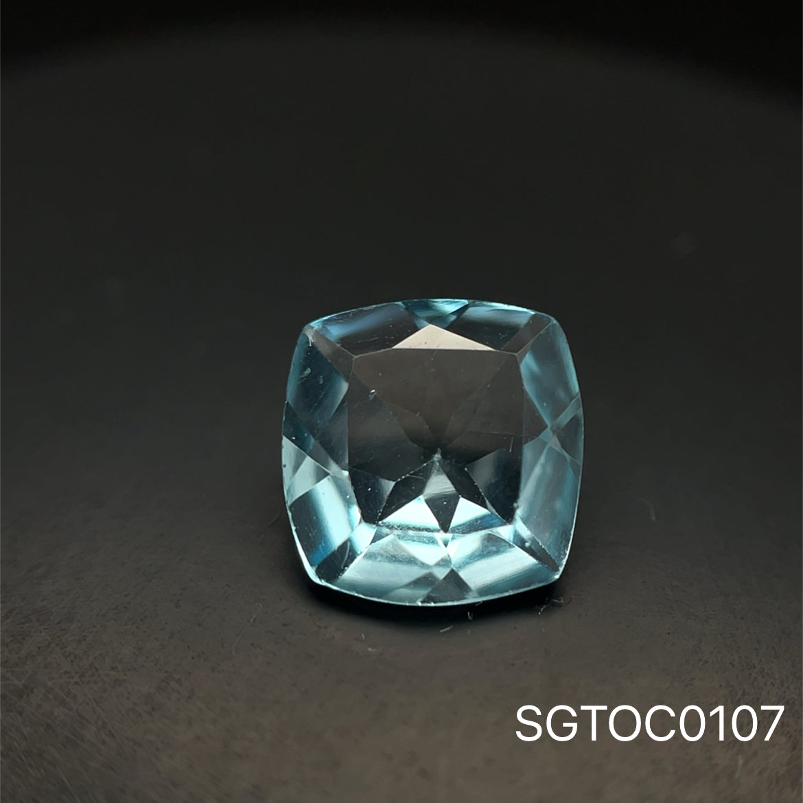 TOPACIO AZUL CUSHION 8.3 x 8.6 MM  2.50 CT