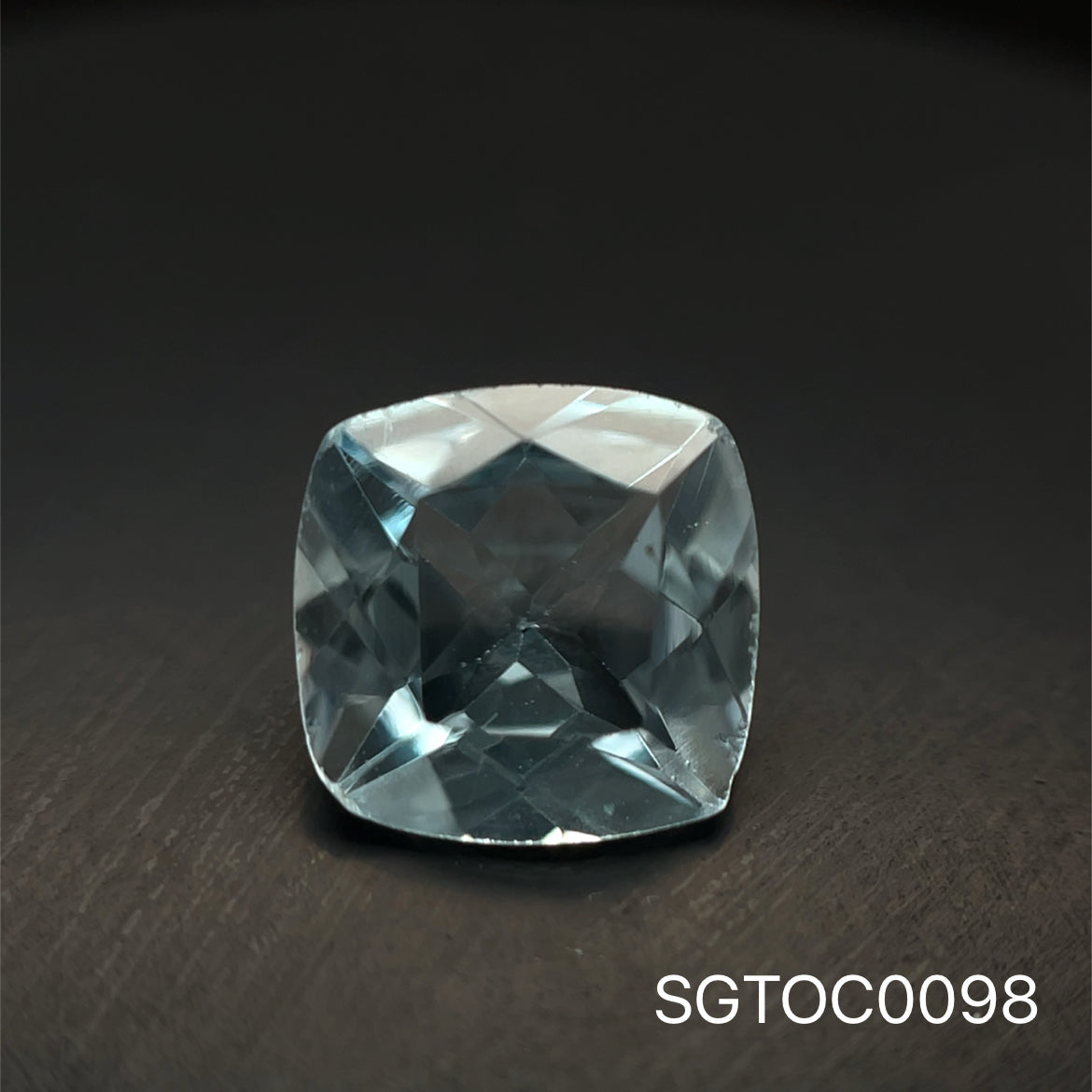 TOPACIO AZUL CUSHION 8.3x8.3MM .