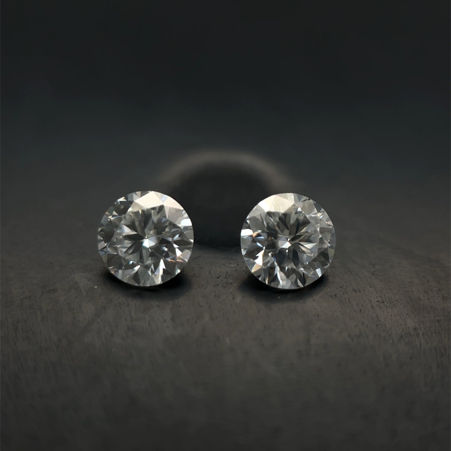 MOISSANITA REDONDA 4 MM 0.465 CTS