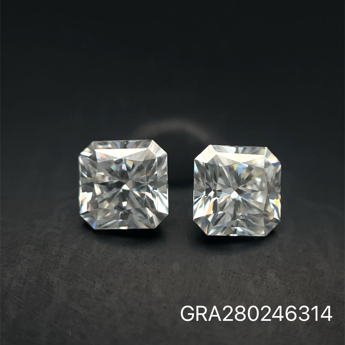 MOISSANITA RADIANTE SQUARE 5.5 X 5.5 MM 1.665 CTS