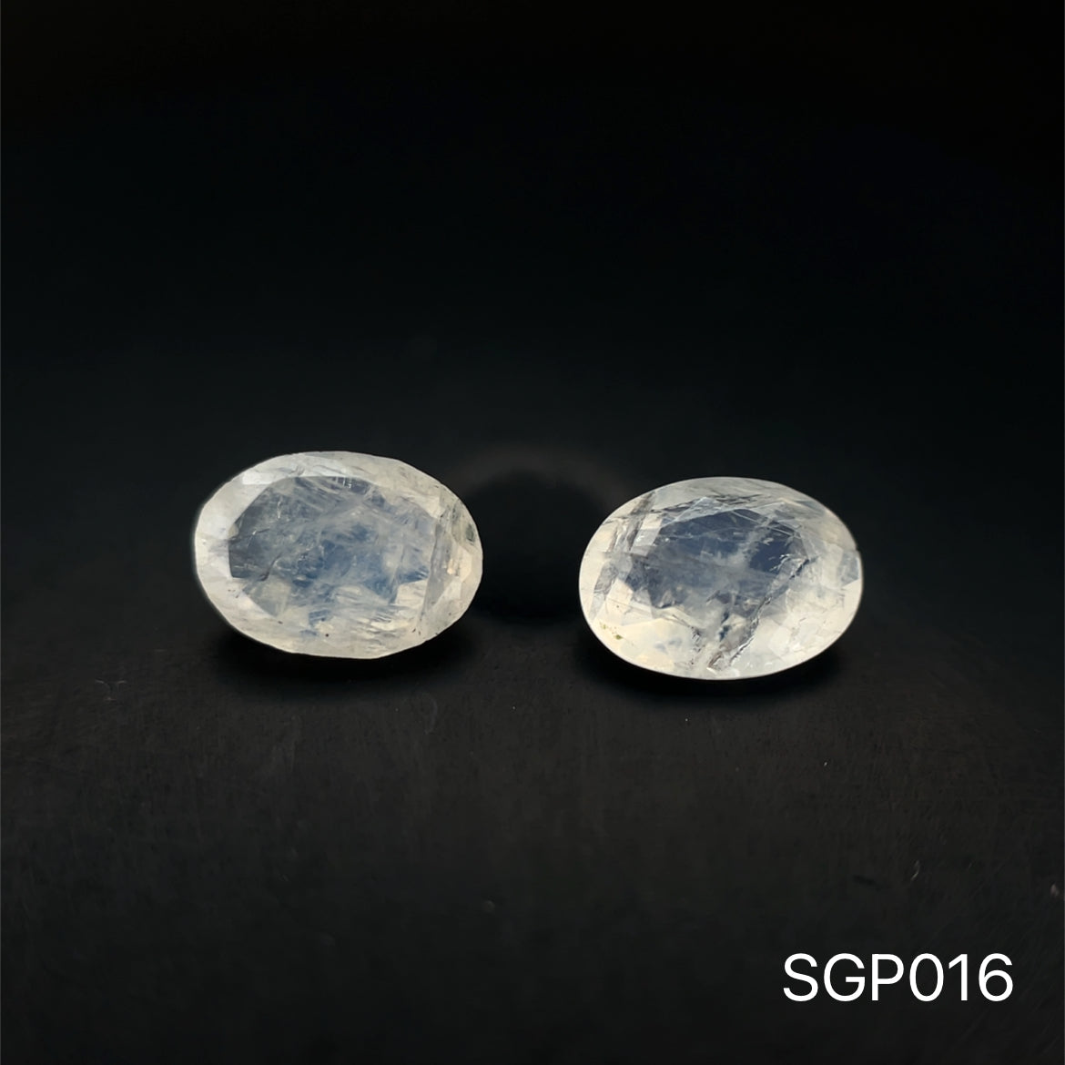 PIEDRA LUNA OVAL 7 X 5 MM