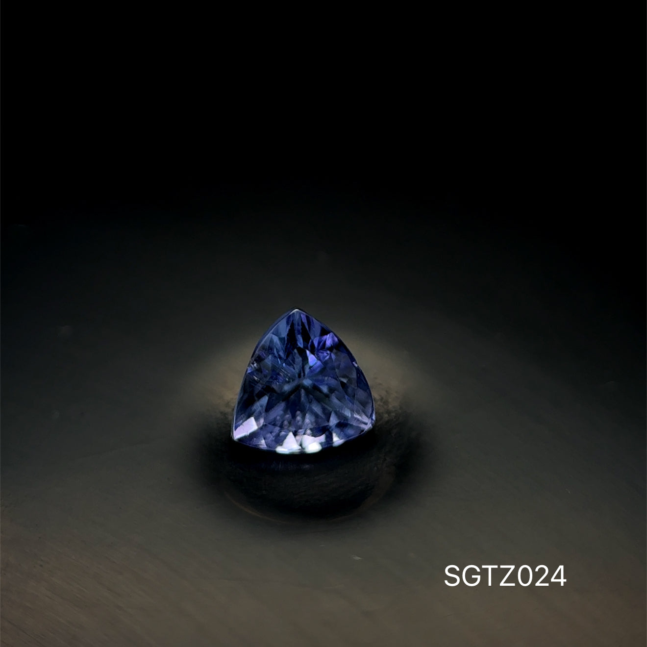 TANZANITA CORTE TRILLON / .770 CT/ 5.61 X 5.55 MM