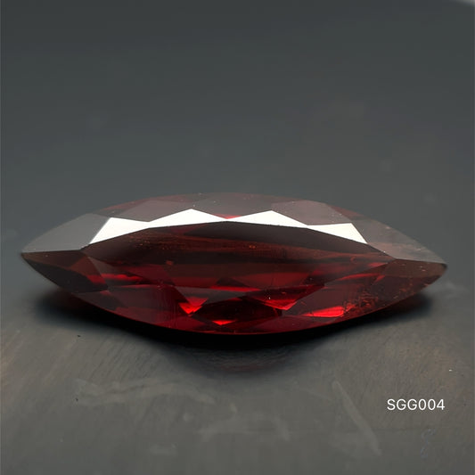 GRANATE 18.80 X 6.39 MM 4.045 CT
