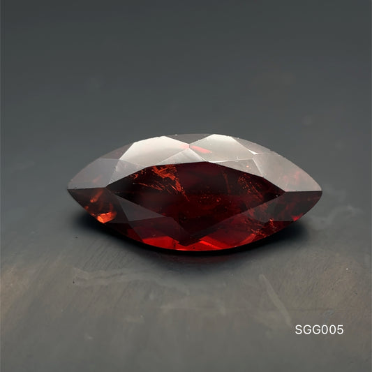 GRANATE 15.15 X 6.98 MM 4.185 CT