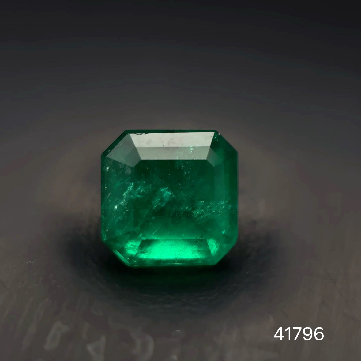 ESMERALDA CDTEC ESMERALDA 0.68 CT 5.04 X 5.03 MM