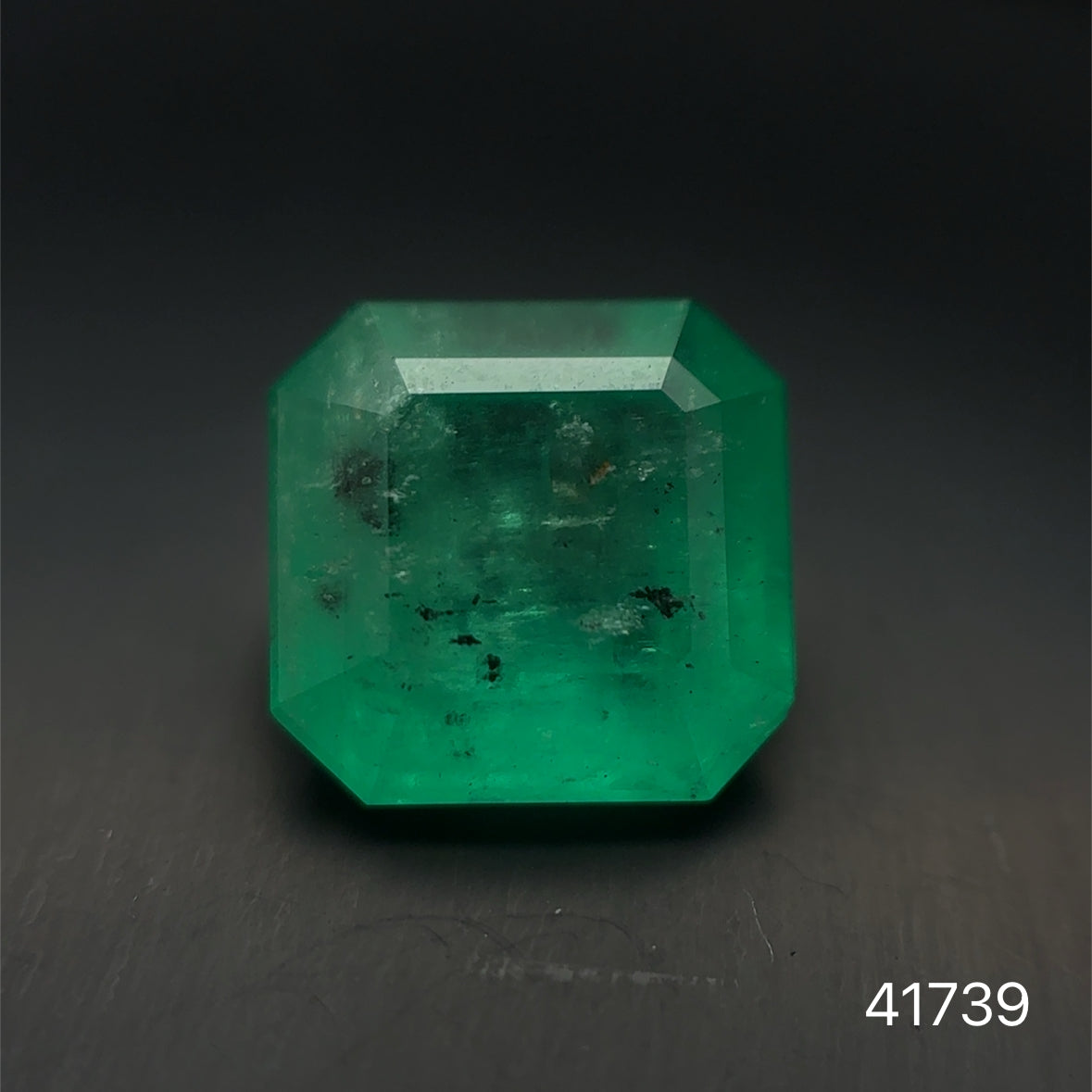 ESMERALDA CDTEC ESMERALDA 3.73 CTS 9.58 X 9.30 MM