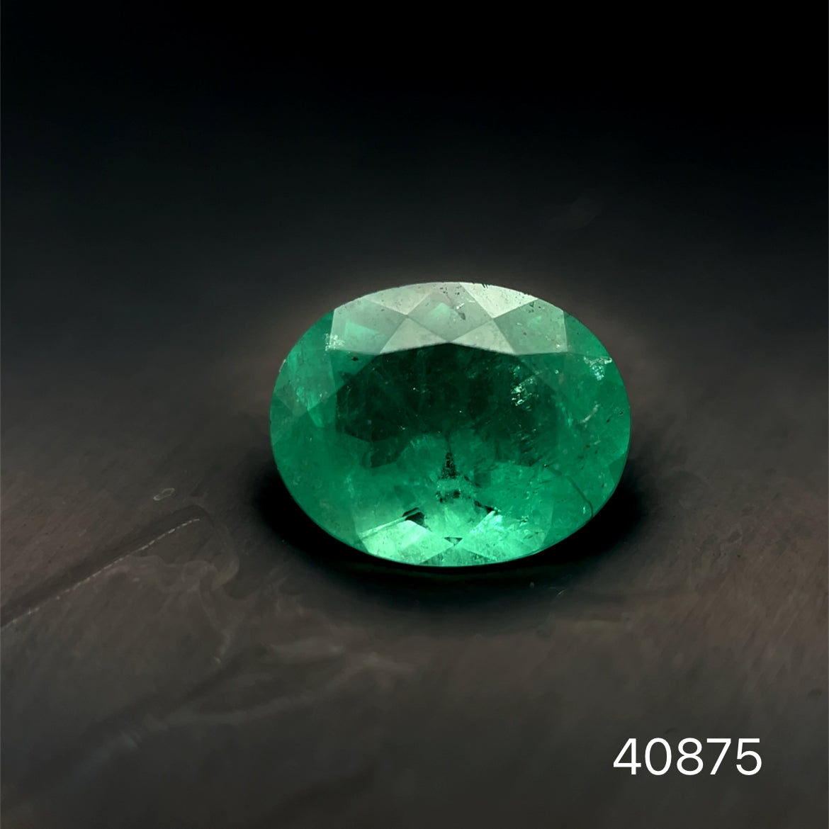 ESMERALDA CDTEC 7.62 x 6.02 x 3.72 MM 0.98 CTS