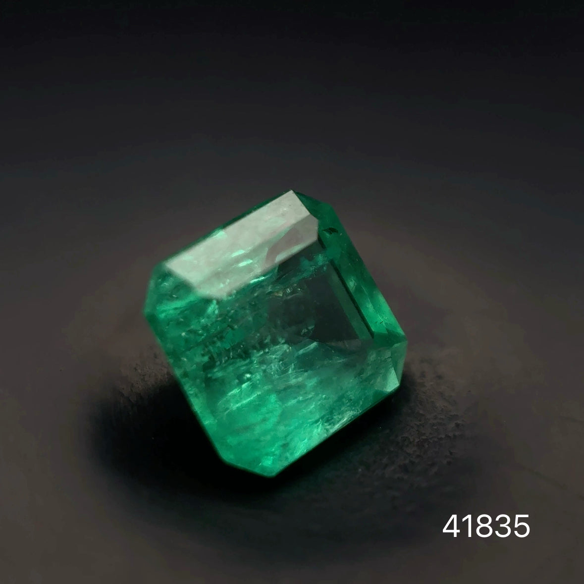 ESMERALDA CDTEC ESMERALDA 0.66 CTS 5.36 X 5.13 MM