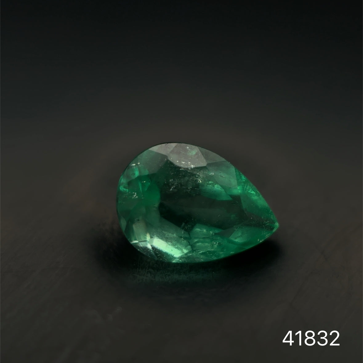 ESMERALDA CDTEC PERA 0.64 CTS 6.64 X 4.82 MM
