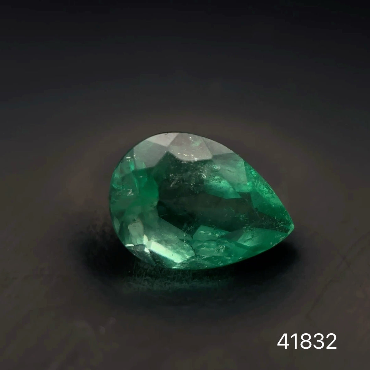 ESMERALDA CDTEC PERA 0.64 CTS 6.64 X 4.82 MM