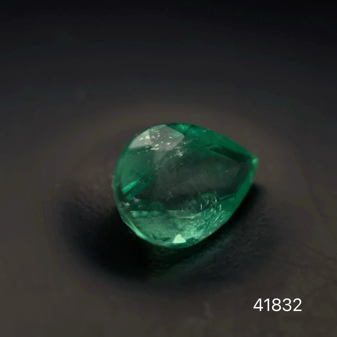 ESMERALDA CDTEC PERA 0.64 CTS 6.64 X 4.82 MM