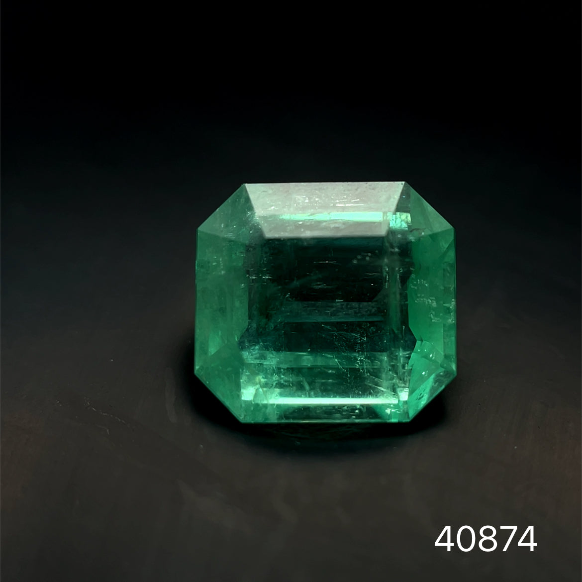 ESMERALDA CDTEC CORTE ESMERALDA 9.48 X 8.79 X 5.34 MM  3.22 CT