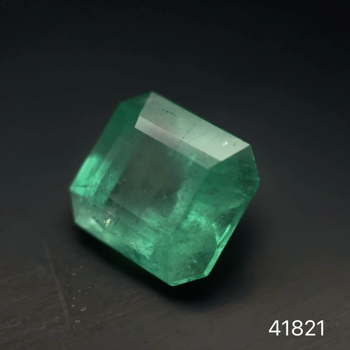 ESMERALDA CDTEC ESMERALDA/ 2.74 CT/ 8.87 X 7.86 X 6.11 MM