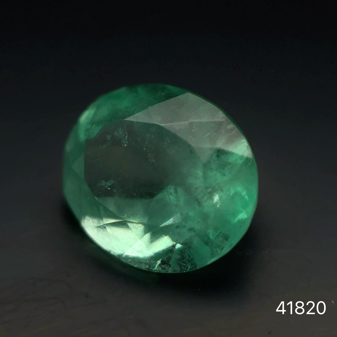 ESMERALDA CDTEC OVAL/ 2.88 CT/ 10.20 X 8.34 X 6.31 MM