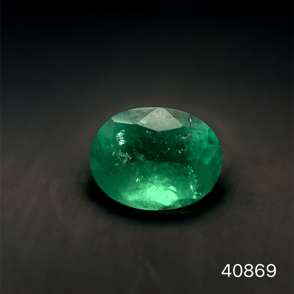 ESMERALDA CDTEC CORTE OVAL 7.57 X 6.06 X 4.07 MM 1.04 CT