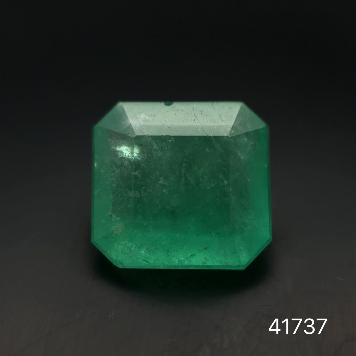 ESMERALDA CDTEC ESMERALDA/ 4.25 CT/ 9.62 X 9.08 X 5.91 MM
