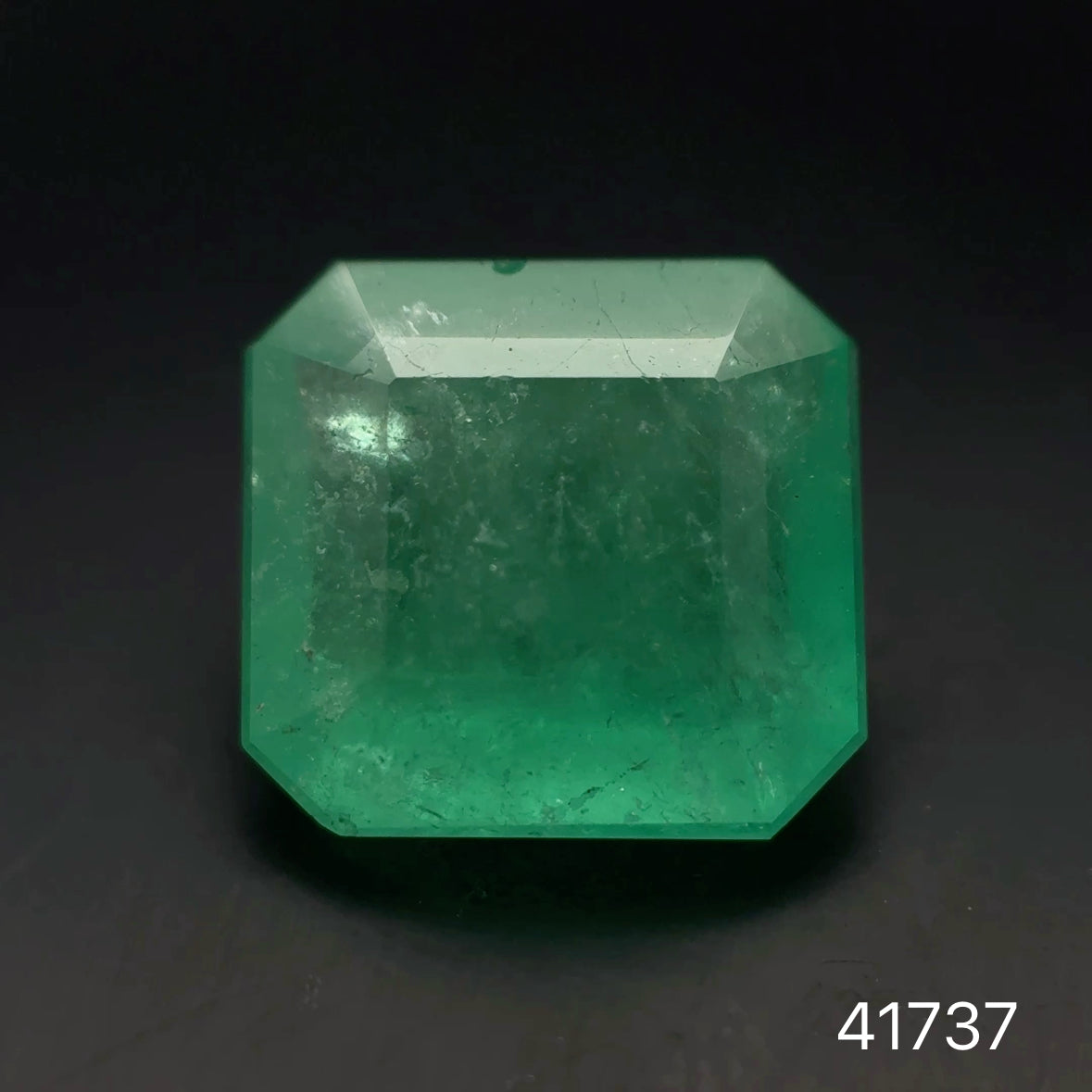 ESMERALDA CDTEC ESMERALDA/ 4.25 CT/ 9.62 X 9.08 X 5.91 MM