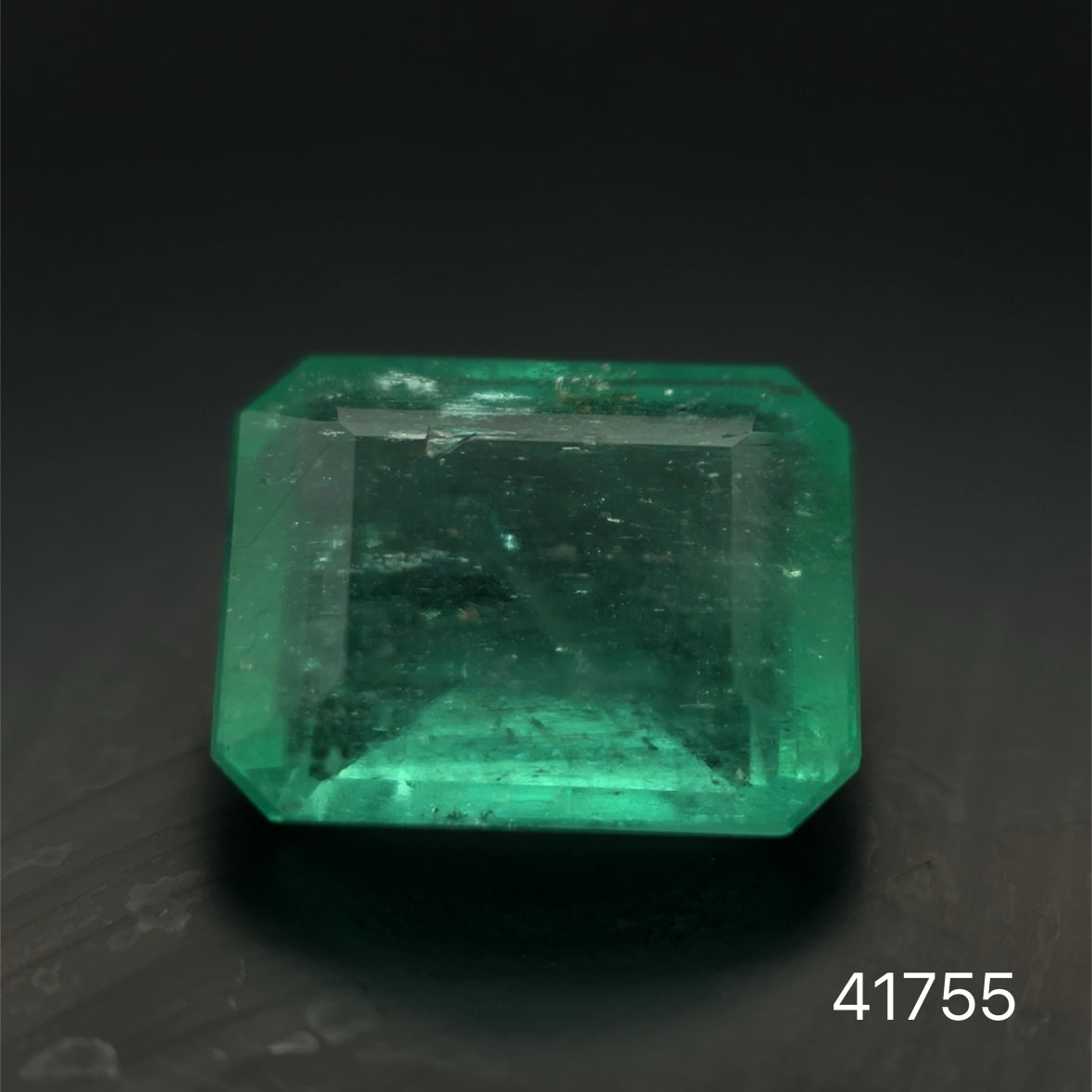 ESMERALDA CDTEC ESMERALDA 2.87 CTS 9.58 X 7.52 MM