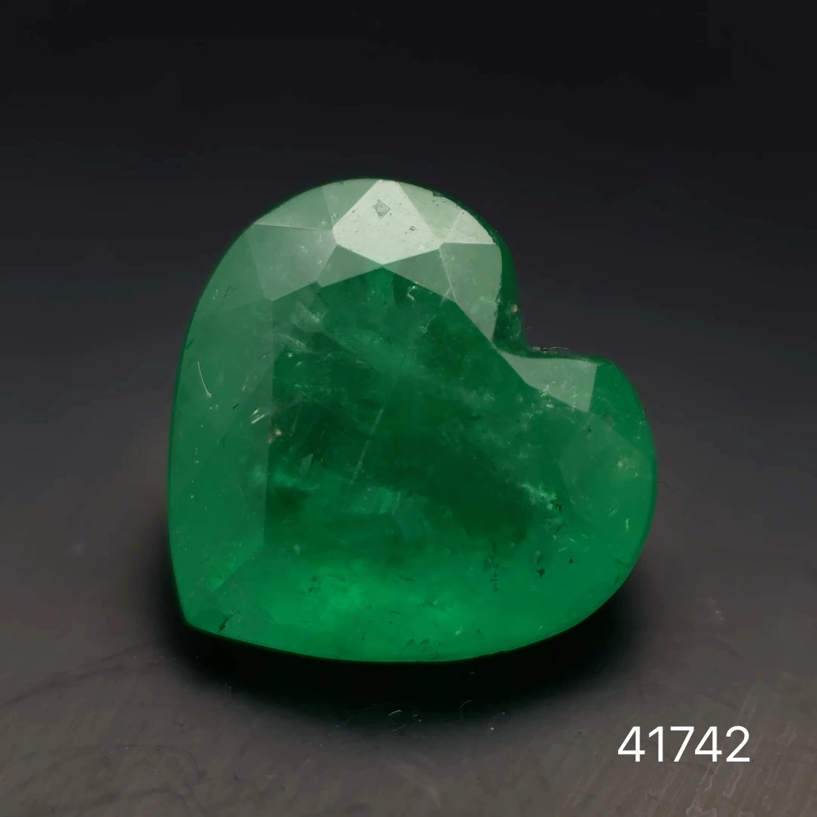 ESMERALDA CDTEC CORAZON/ 3.40 CT / 9.51 X 10.15 X 6.06 MM