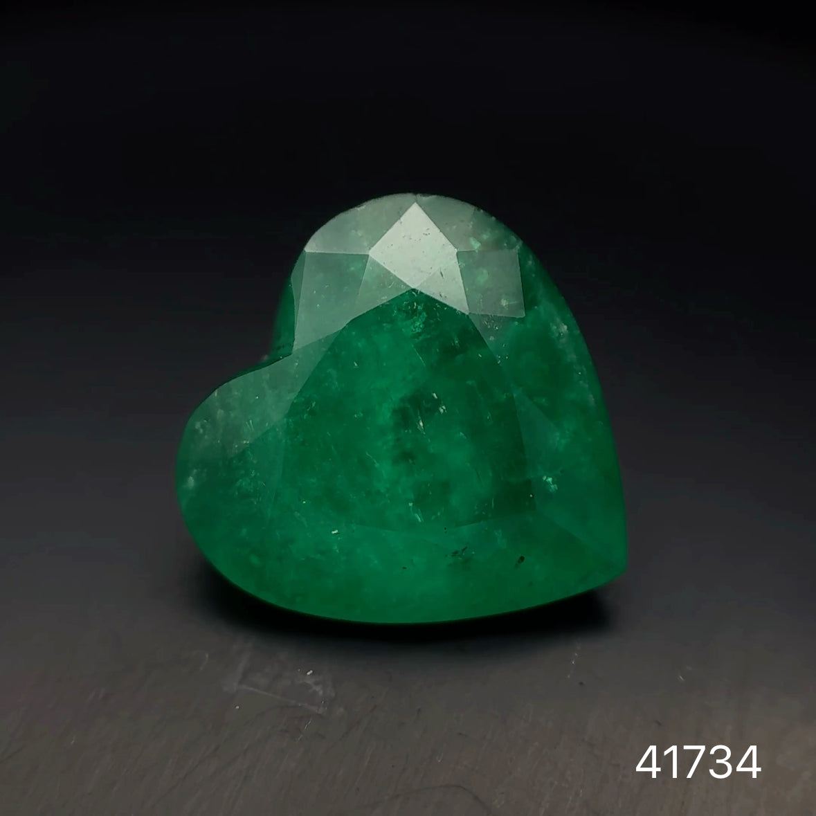 ESMERALDA CDTEC CORAZON 7.28 CT  12.90 X 12.95 MM