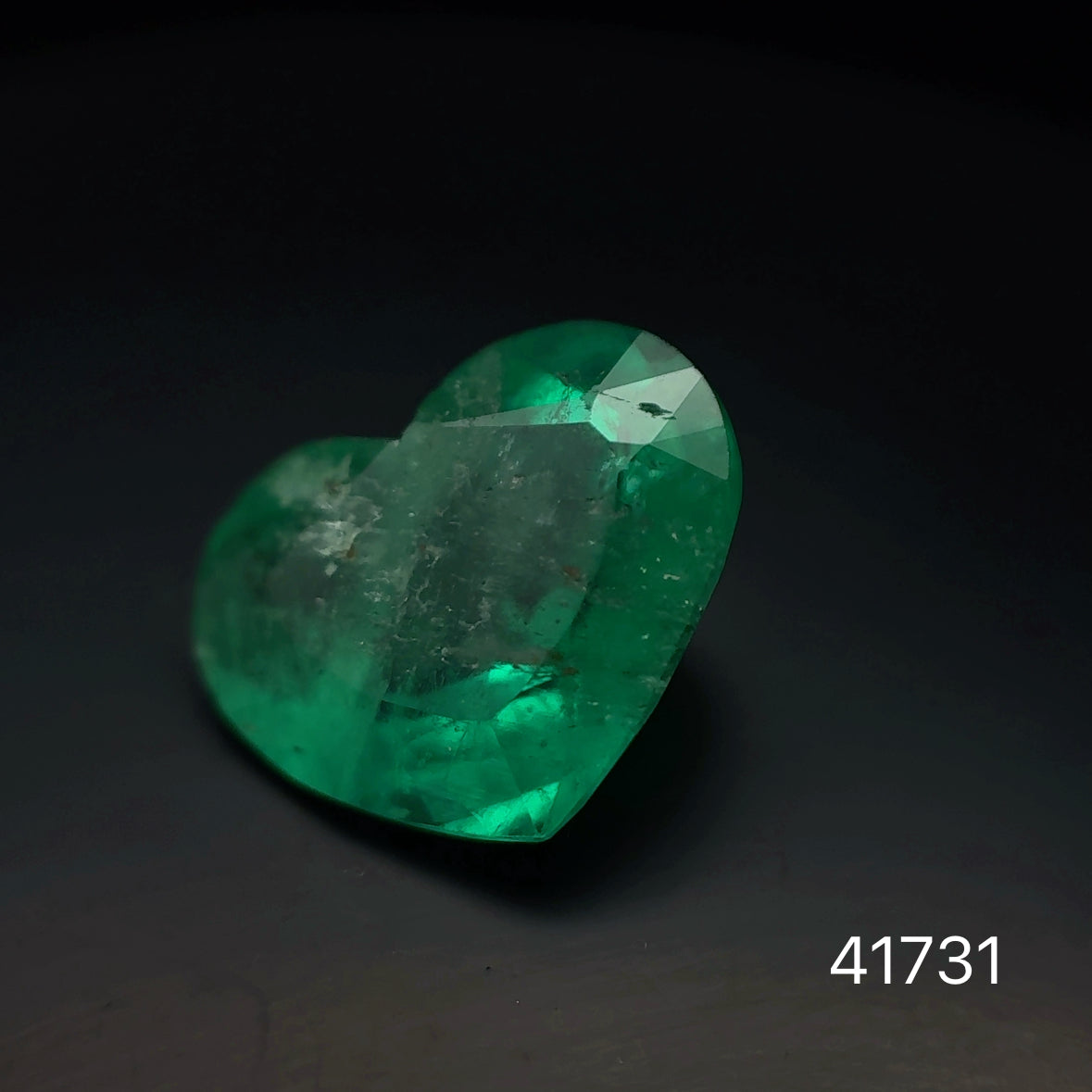 ESMERALDA CDTEC CORAZON 5.64 CT  13.86 X 11.40 MM