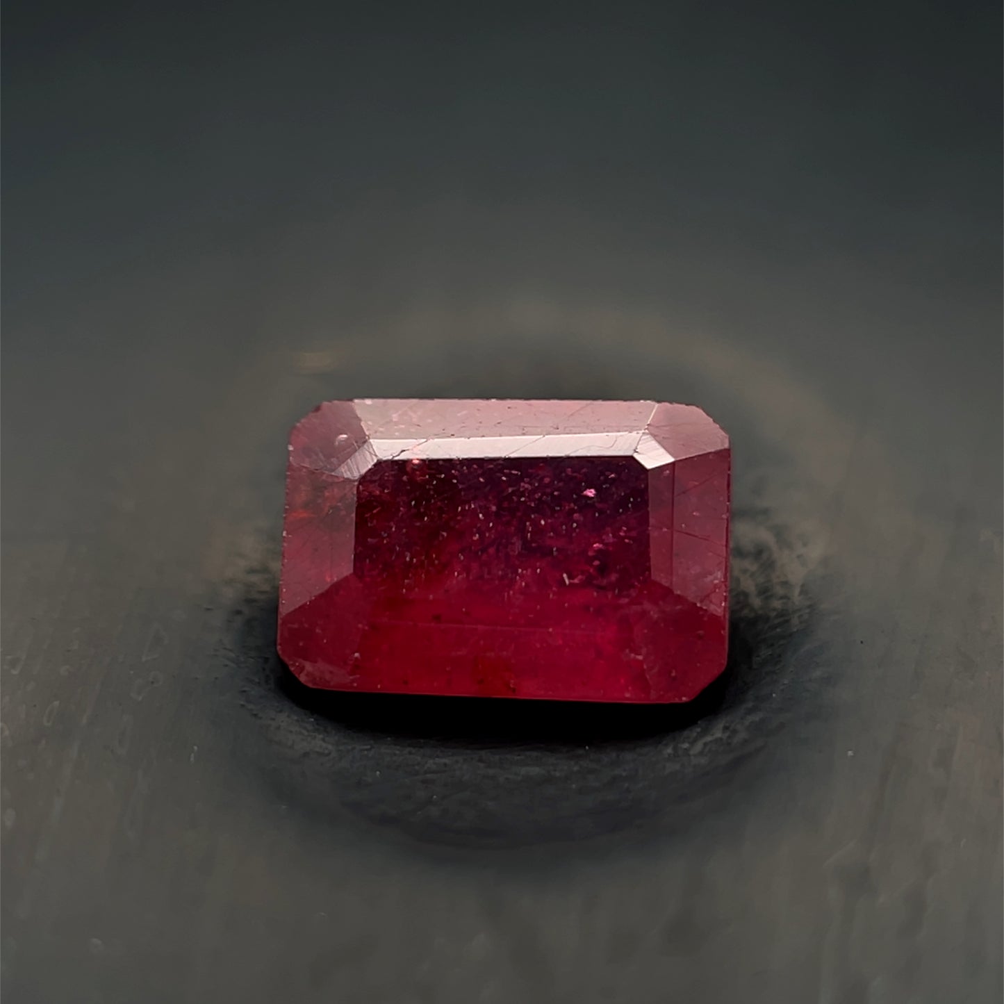 RUBI CORTE ESMERALDA 6X4 - 7X5 MM