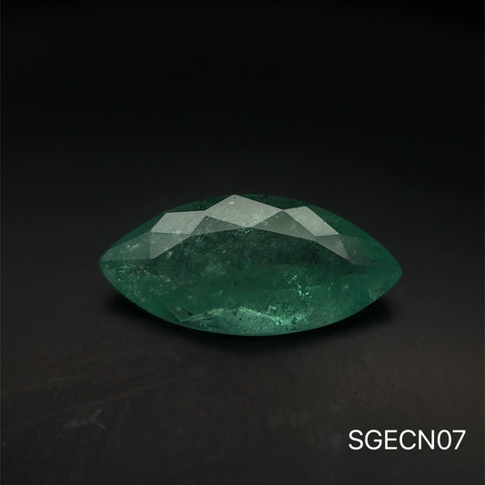 ESMERALDA COLOMBIA MARQUISSE 2.69 CTS 7.12 X 14.95 MM