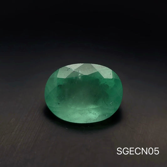 ESMERALDA COLOMBIANA OVAL/ 1.905 CT/ 9.08 X 6.95 X 5.1 MM