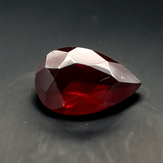 GRANATE CORTE PERA 6 X 8 MM