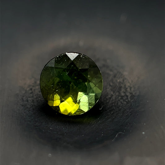 TURMALINA VERDE CORTE REDONDO 2.7 MM A 5.1  MM