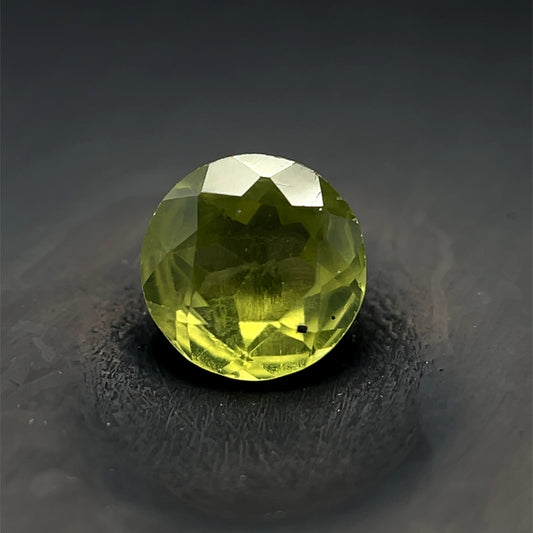 PERIDOTO NATURAL REDONDO 3.7 MM A 5 MM