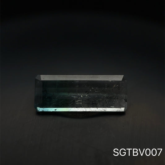 TURMALINA BICOLOR 2.845 CTS 5.84 X 14.47 MM