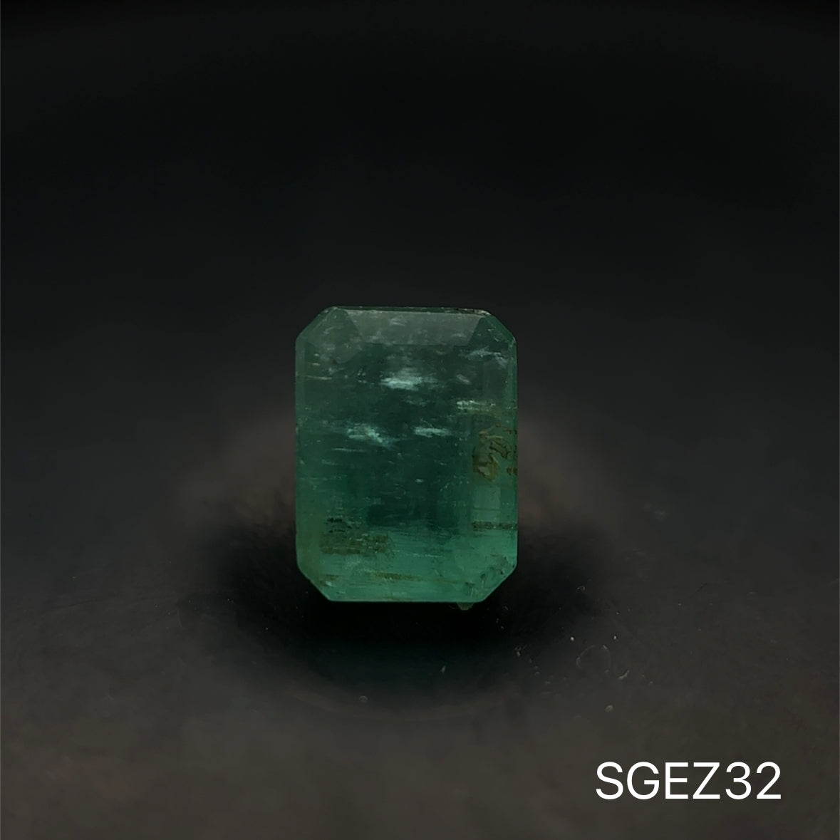 ESMERALDA ZAMBIA C.ESMERALDA 1.150 CTS 6.5 X 4.9 MM