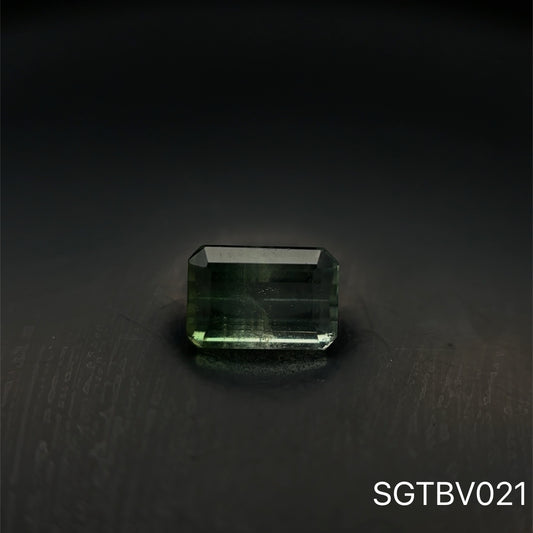TURMALINA BICOLOR 0.830 CTS 4.35 X 6.44 MM