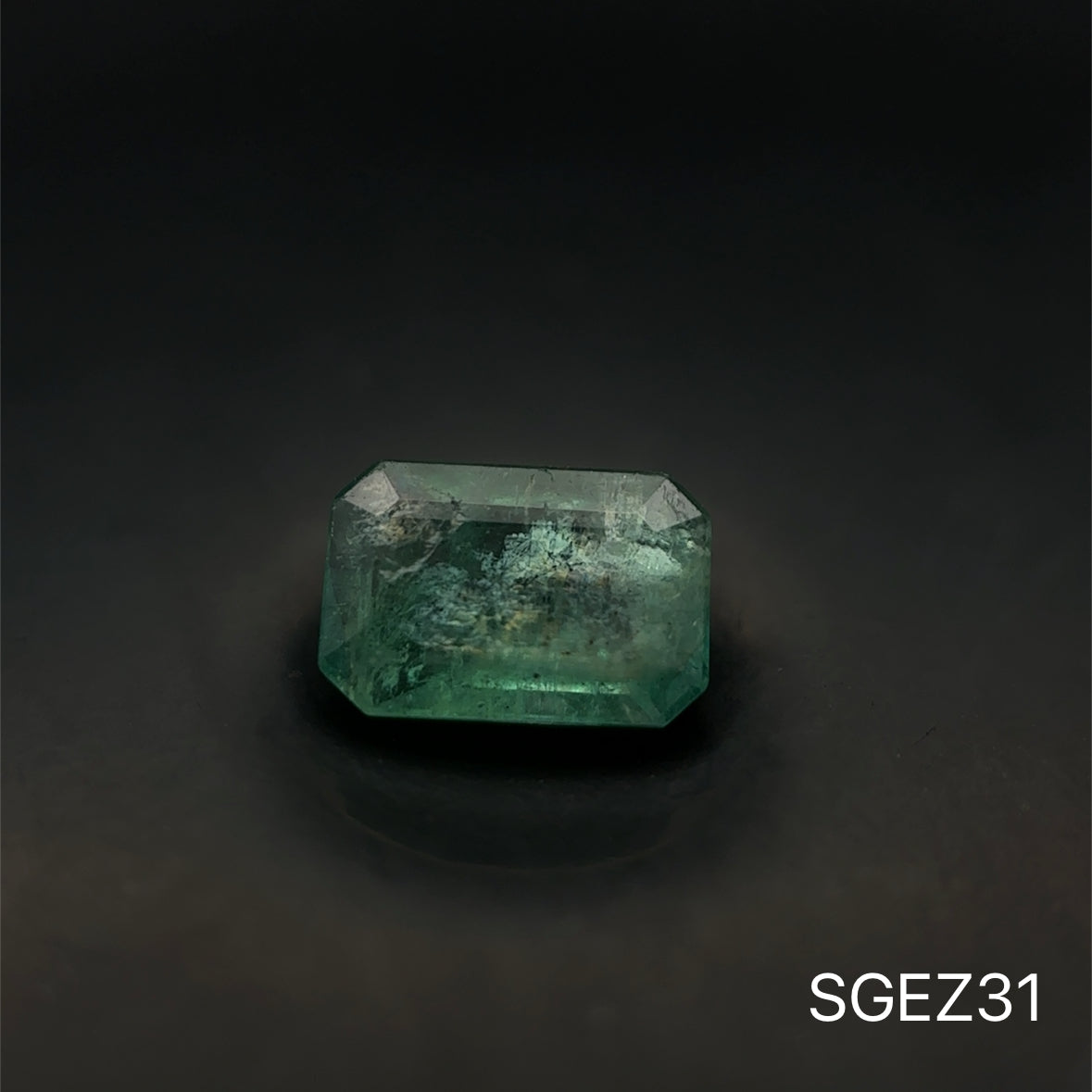 ESMERALDA ZAMBIA C.ESMERALDA 0.680 CTS 6.60 X 4.58 MM