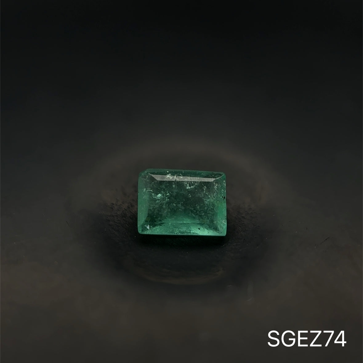 ESMERALDA ZAMBIA C.BAGUETTE 0.245 CTS 4.1 X 3.1 MM