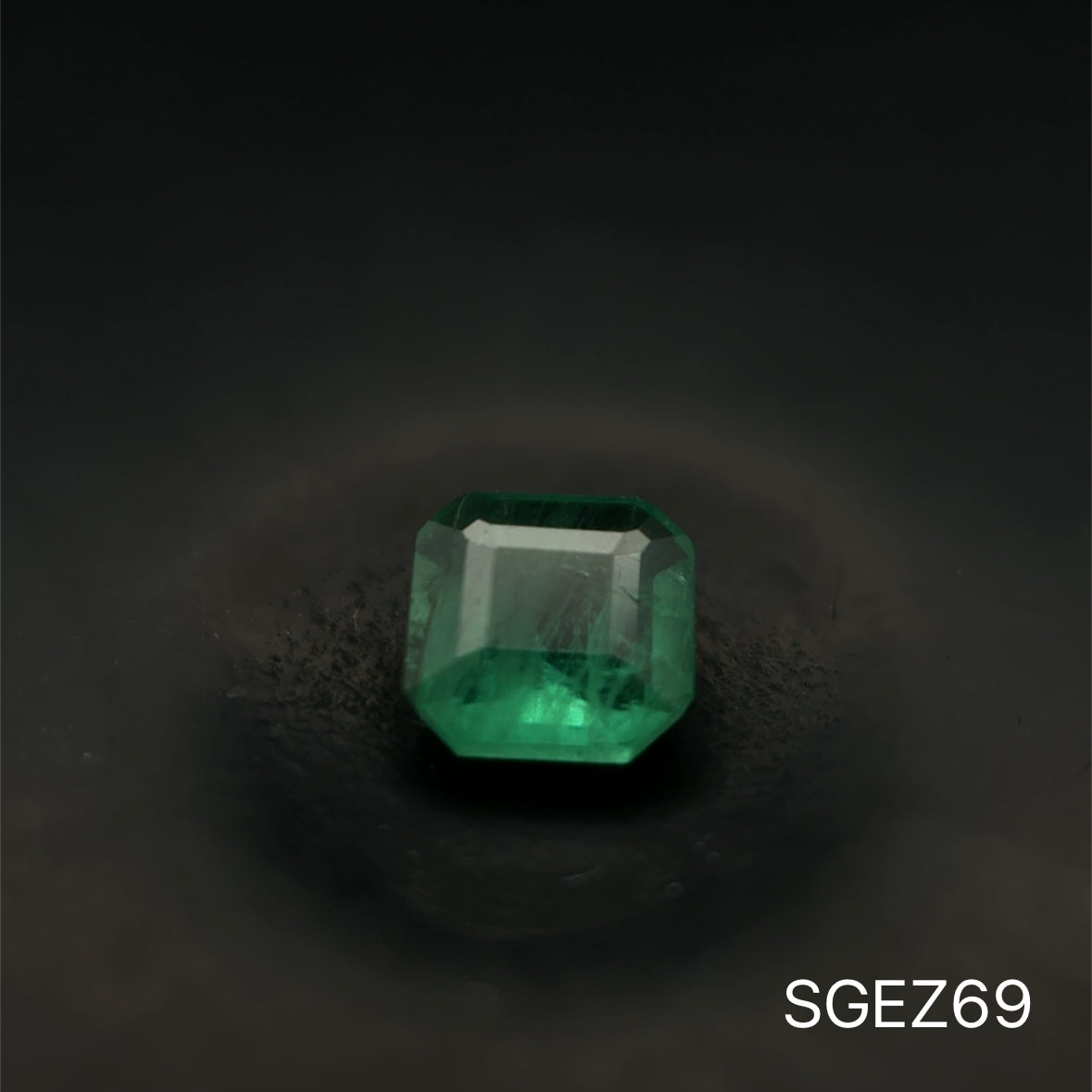 ESMERALDA ZAMBIA C.ASSCHER 0.210 CTS 3.5 X 3.5 MM