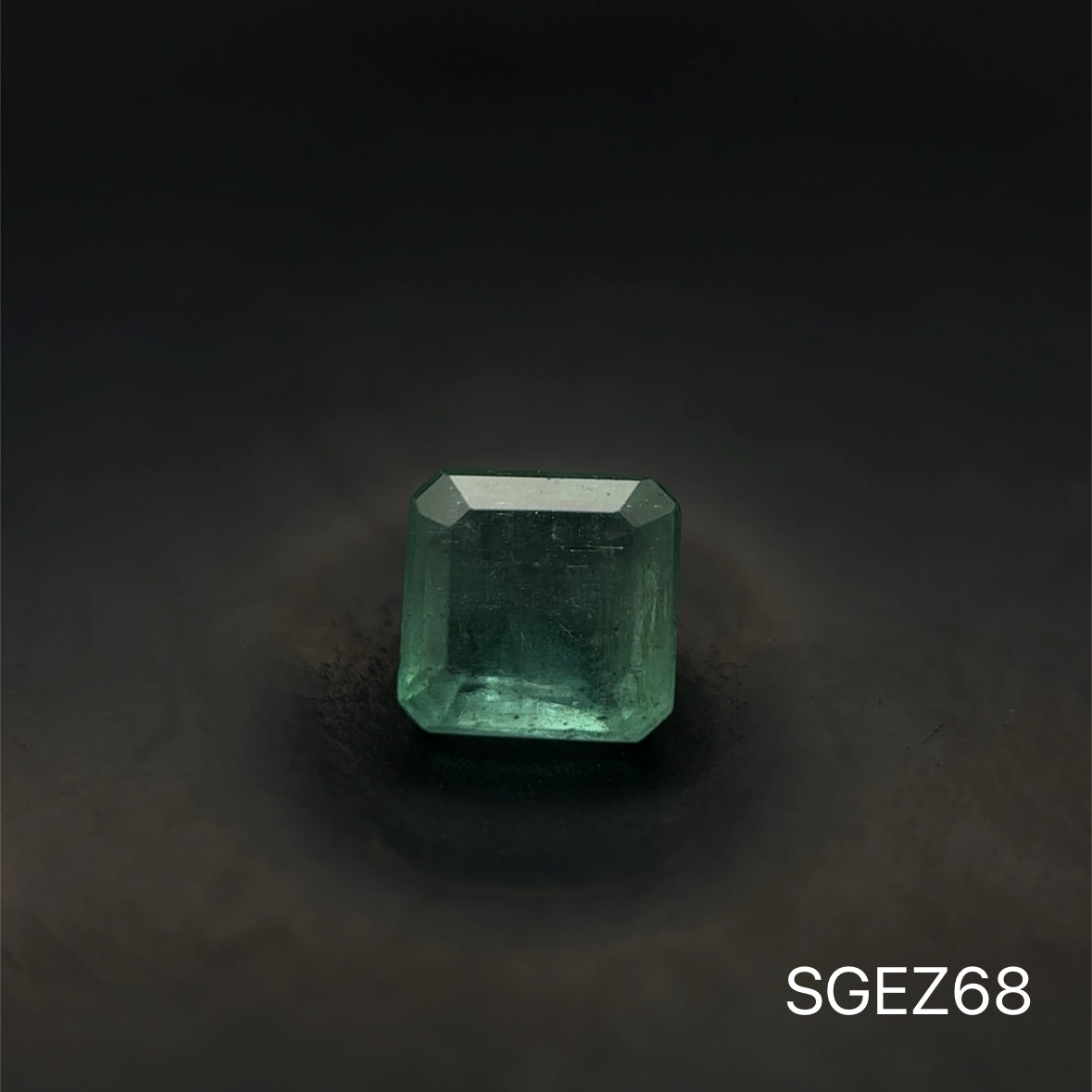 ESMERALDA ZAMBIA C.ASSCHER 0.550 CTS 4.5 X 4.6 MM