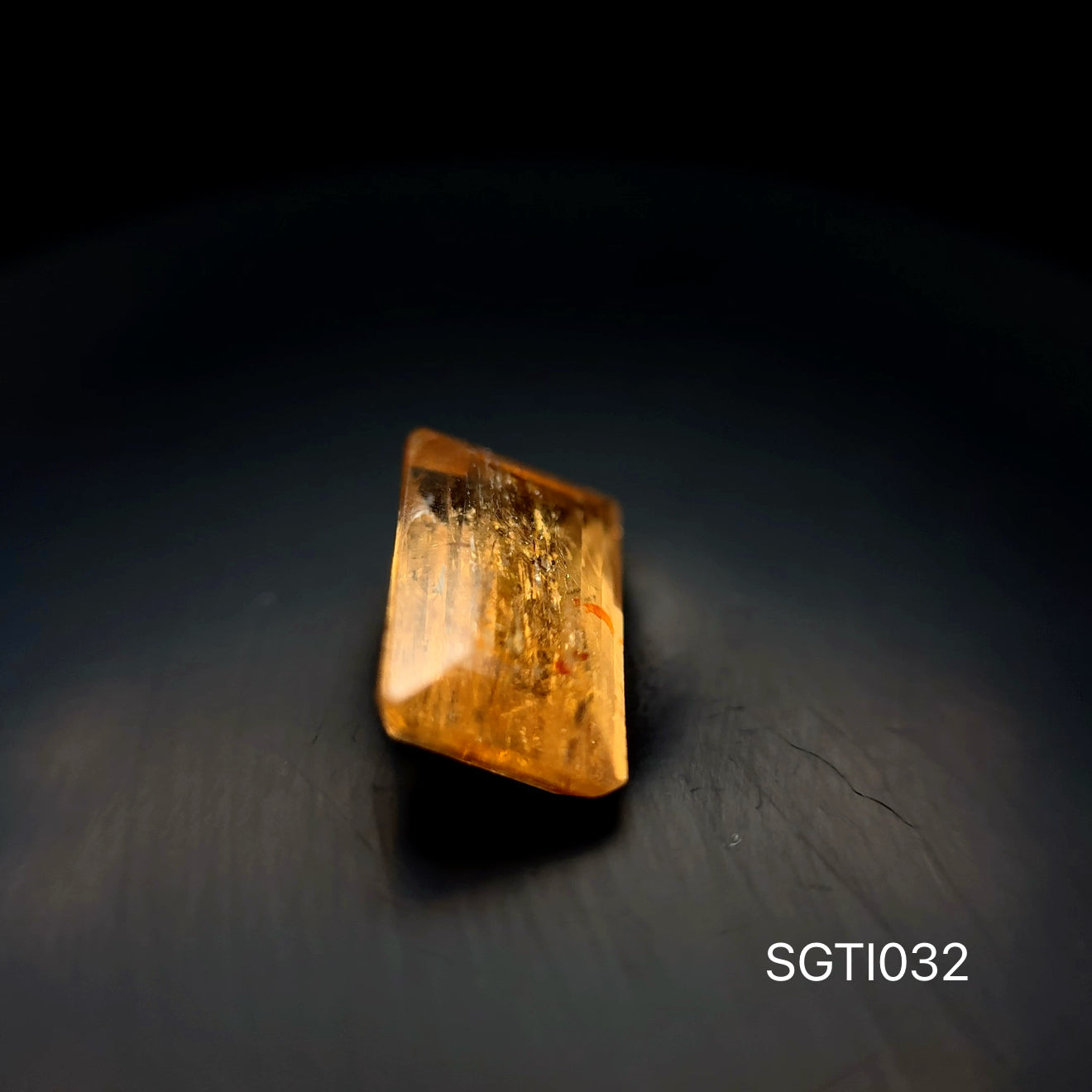 TOPACIO IMPERIAL ESMERALDA 4.155 CT/ 7.17 X 11.20 MM