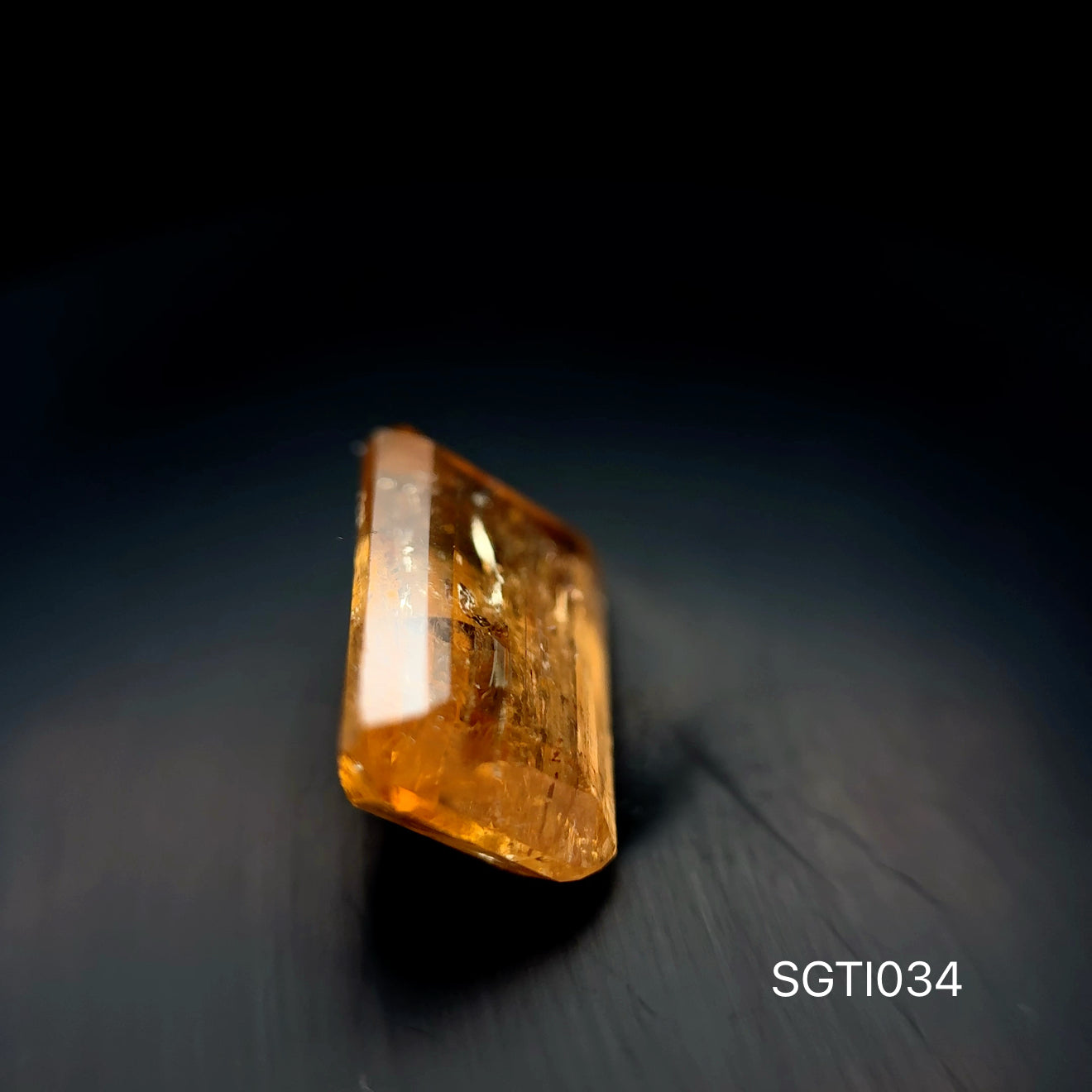 TOPACIO IMPERIAL ESMERALDA 5.53 CT/ 8.06 X 12.04 MM